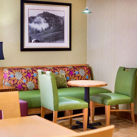 Hampton Inn Harrisonburg - University Esterno foto